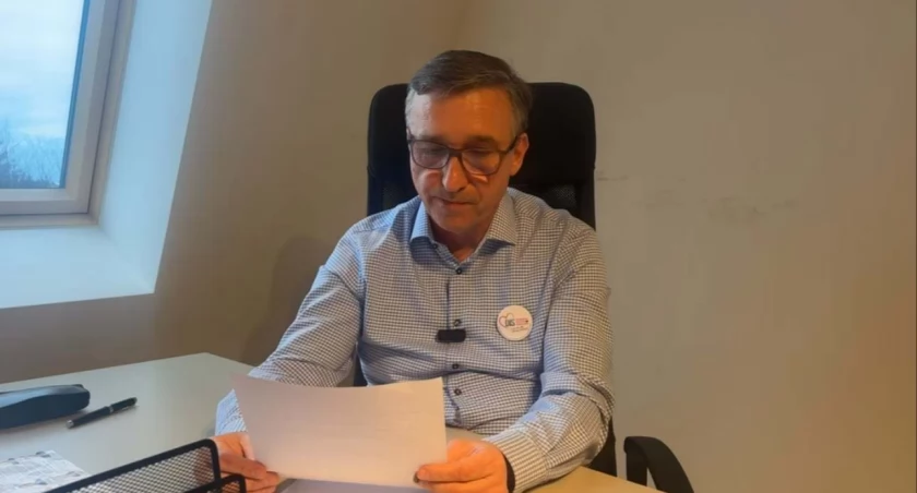 Zdjęcie z zapisu transmisji live Artura Michałka