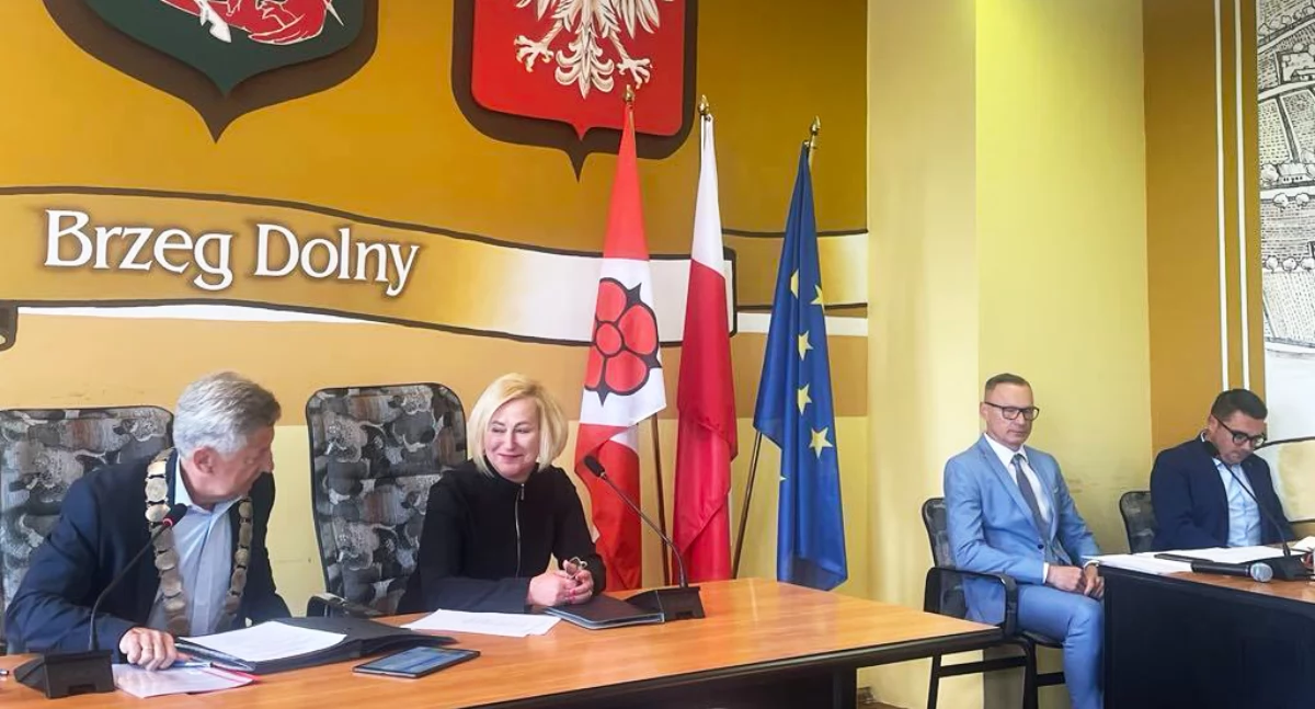 fot. Radna Anna Michalska pytała na sesji burmistrza jaki ten ma plan na to, aby w Brzegu Dolnym rodziło się więcej dzieci?