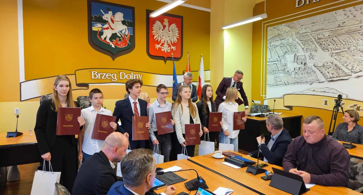 Edukacja i szkoły, Stypendia dolnobrzeskich uczniów - zdjęcie, fotografia