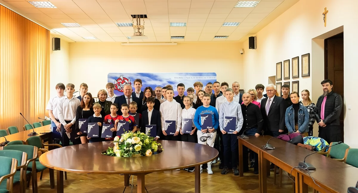 Edukacja i szkoły, Stypendia wołowskich uczniów - zdjęcie, fotografia