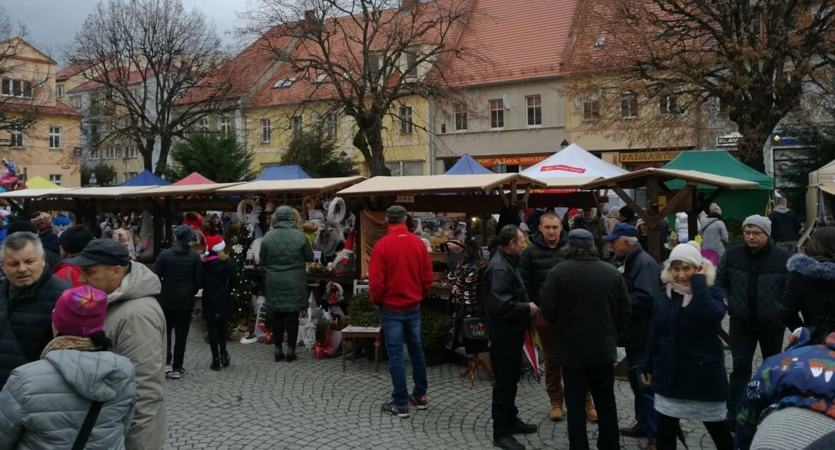 Święta i obchody, niebawem Jarmark Bożonarodzeniowy Wołowie - zdjęcie, fotografia