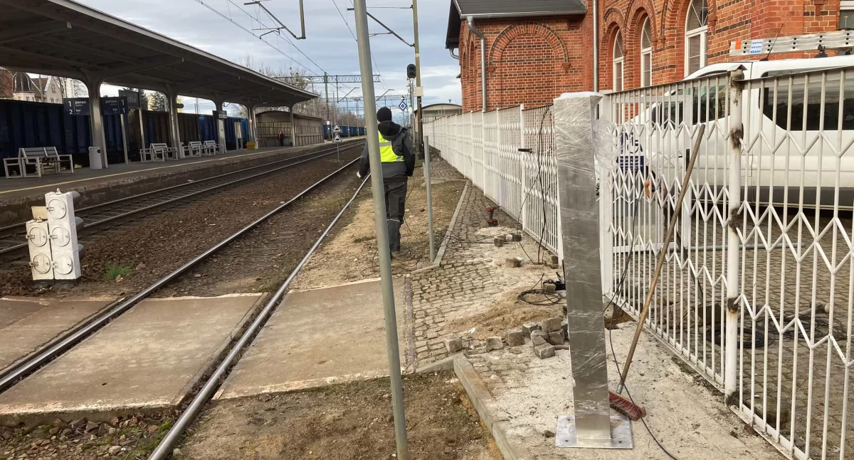 Komunikacja publiczna, Bramka Wołowie końcu zmienia! - zdjęcie, fotografia
