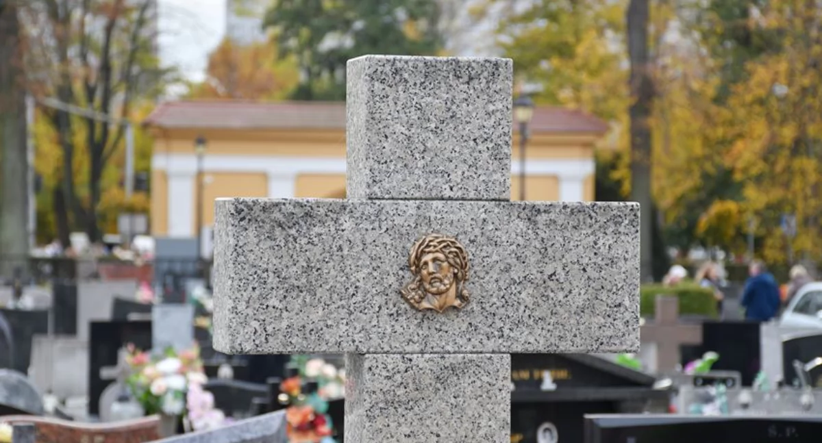 Komunikaty urzędów, Rząd planuje podwyżkę zasiłku pogrzebowego coroczną waloryzacją - zdjęcie, fotografia