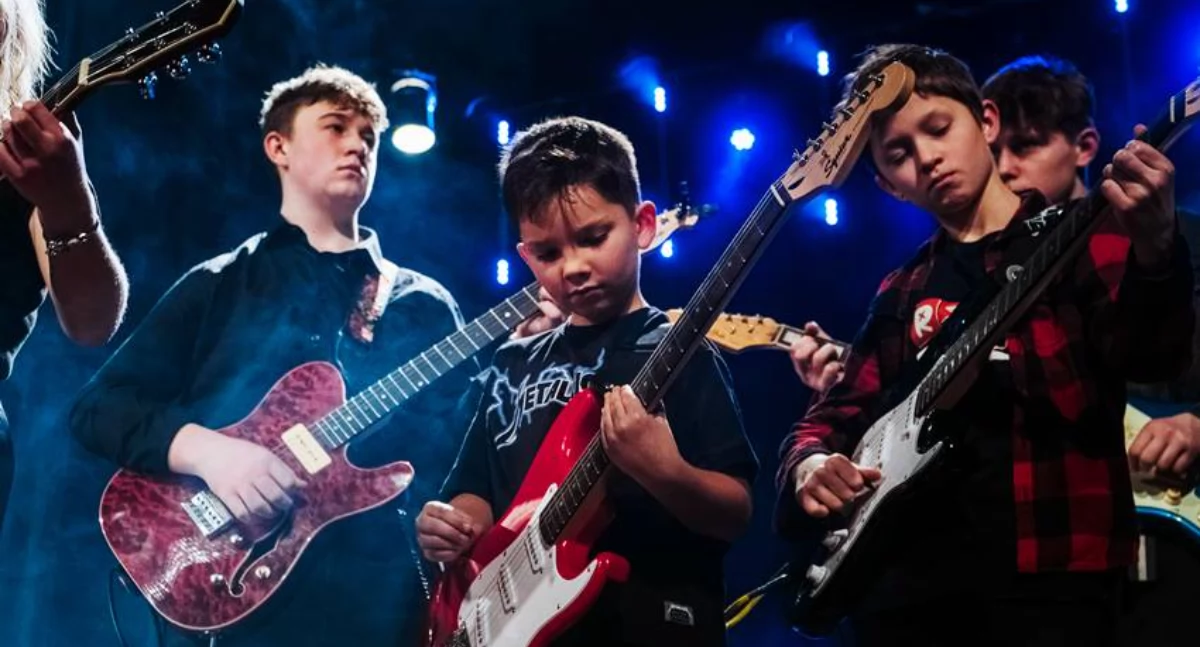 Koncerty, Niesamowite rockowe brzmienia dolnobrzeskim ośrodku kultury [ZDJĘCIA] - zdjęcie, fotografia