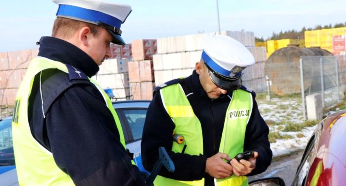 Bezpieczeństwo, agresji drodze Policja prosi nadsyłanie zdjęć piratów drogowych - zdjęcie, fotografia