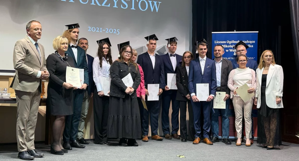 Edukacja i szkoły, Pożegnanie maturzystów! - zdjęcie, fotografia