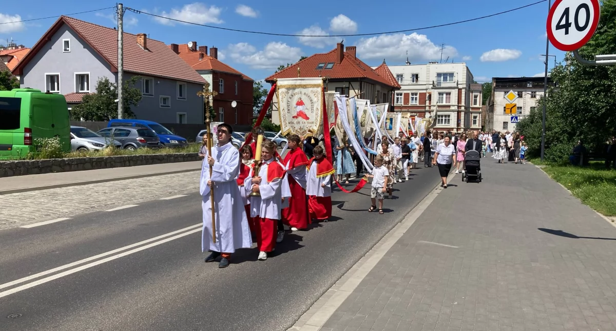 Wierni z wołowskich parafii przeszli w procesji Bożego Ciała