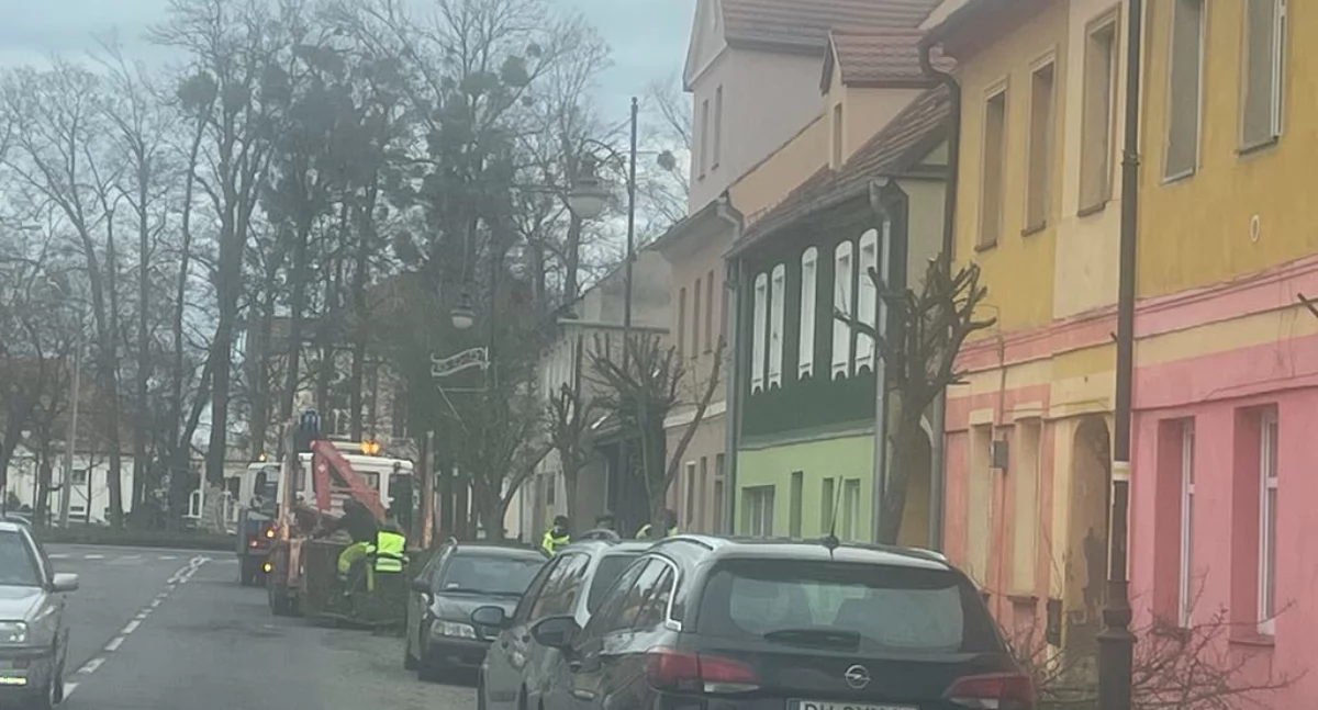 Radni i rady samorządowe, Kiedy mieszkania komunalne Brzegu Dolnym zostaną odremontowane latach zapaści - zdjęcie, fotografia