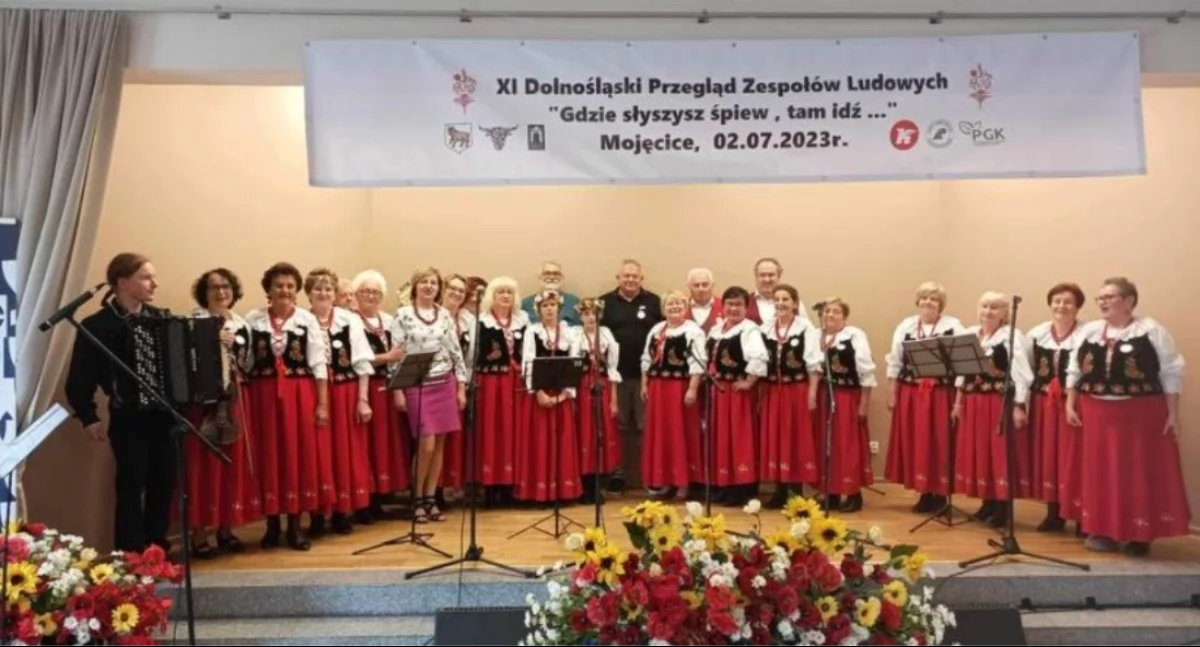 Imprezy cykliczne, Dolnośląski Przegląd Zespołów Ludowych czerwca Mojęcicach - zdjęcie, fotografia