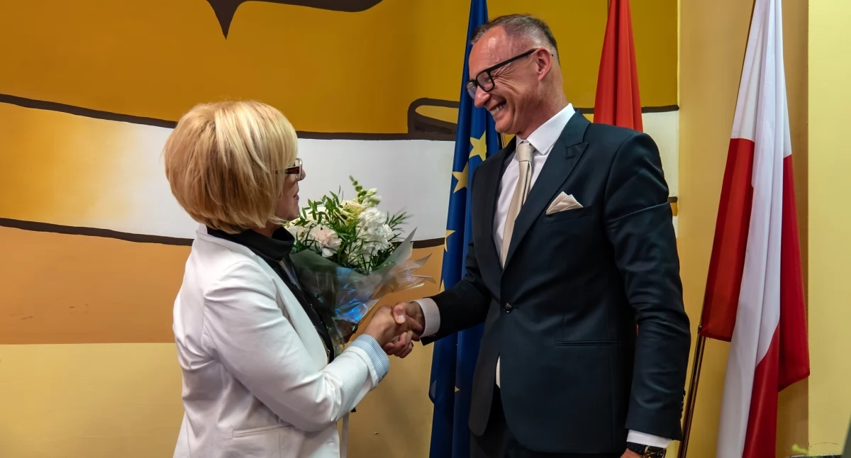 Mandat zaufania i nowe wyzwania - burmistrz Brzegu Dolnego Ireneusz Fura z absolutorium
