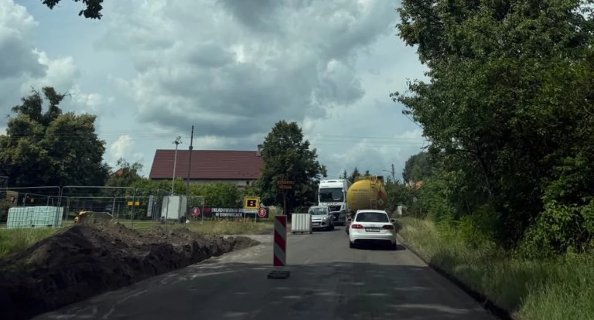 Inwestycje, Bukowice–Rościsławice modernizacja drogi wojewódzkiej - zdjęcie, fotografia