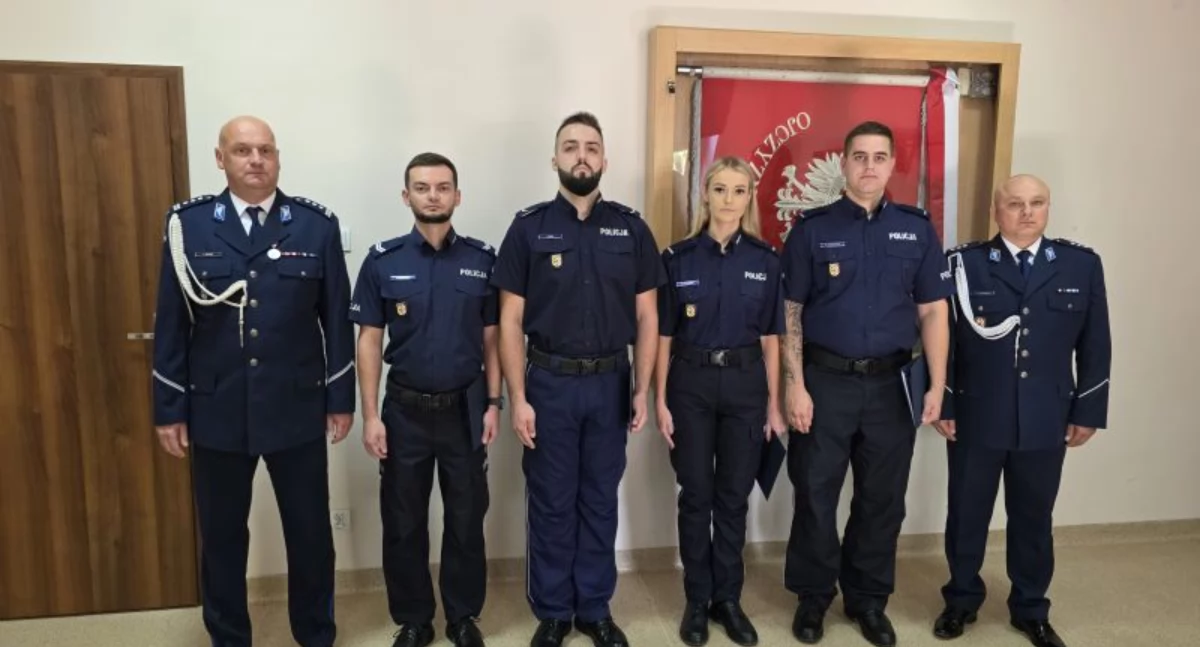 Bezpieczeństwo, Ślubowanie wyróżnienia Komendzie Powiatowej Policji Wołowie - zdjęcie, fotografia