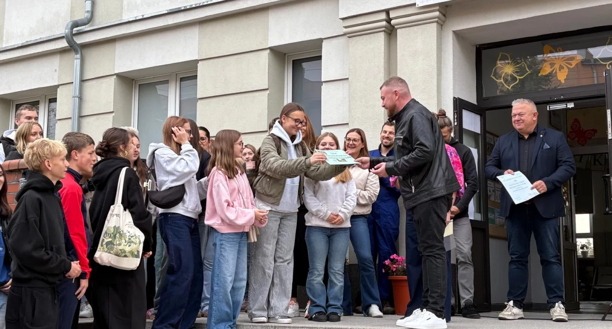 Edukacja i szkoły, Nauka wciąga najmłodszych Piknik Naukowy Wołowie - zdjęcie, fotografia