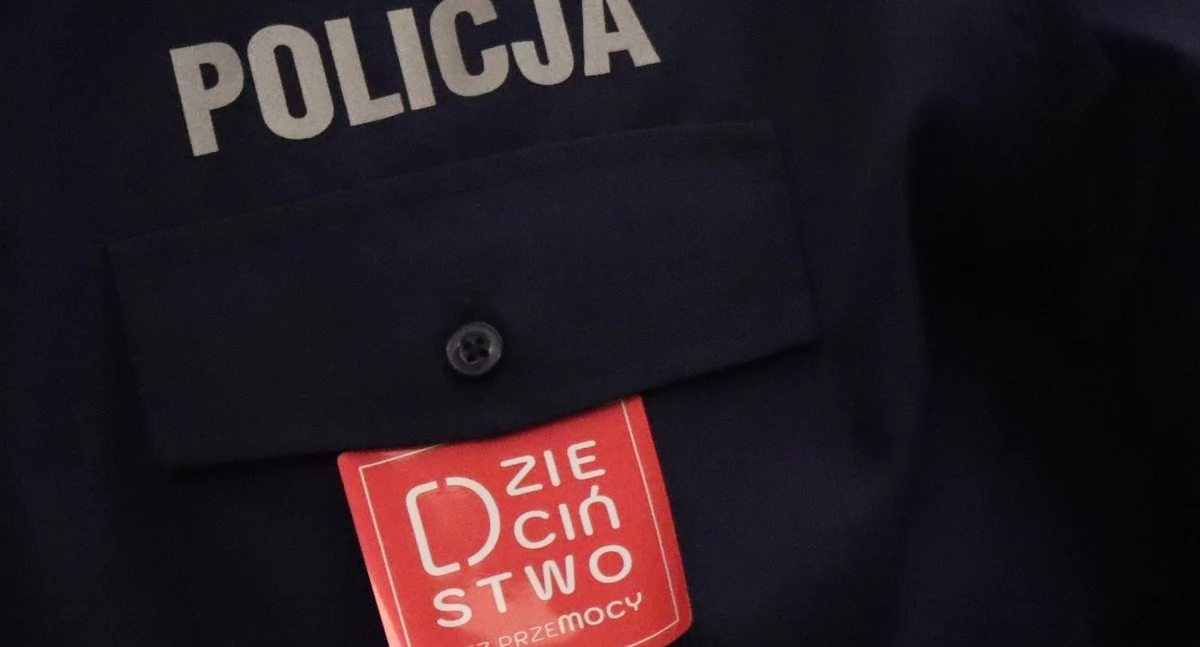 Komunikaty policji, Policjanci Wołowa wspierają ogólnopolską kampanię „Dzieciństwo Przemocy” - zdjęcie, fotografia