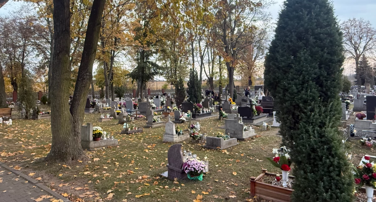 Pomoc, stycznia zasiłek pogrzebowy wzrośnie - zdjęcie, fotografia