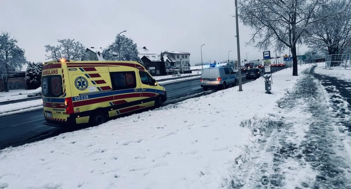 Bezpieczeństwo, dostosowała prędkości warunków drodze latka trafiła szpitala - zdjęcie, fotografia