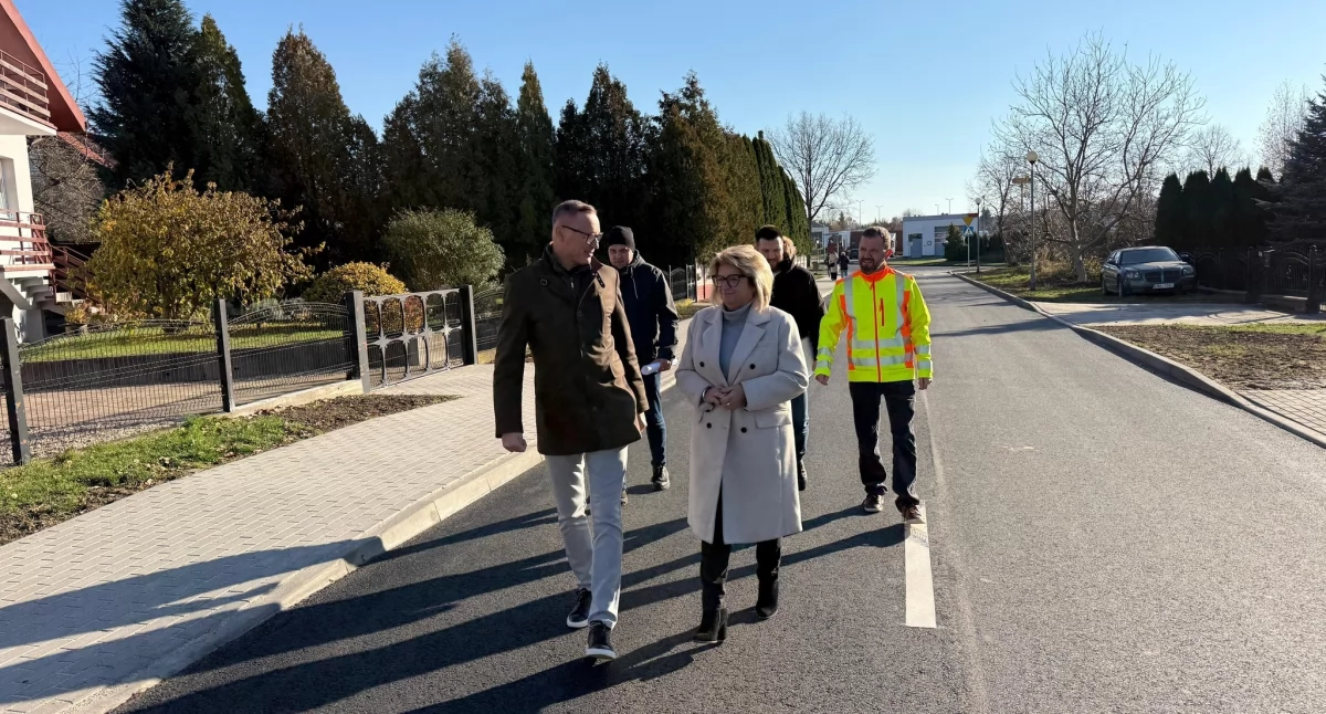 Prace odebrał burmistrz Ireneusz Fura oraz Maria Czykiel, radna gminy.