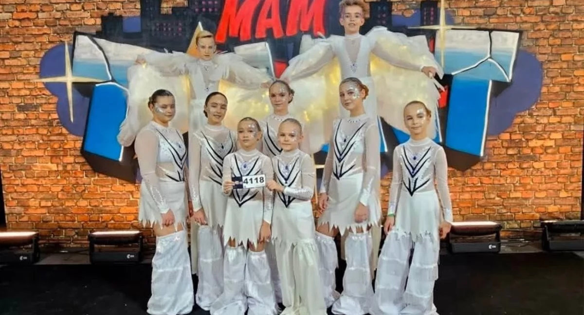 Wydarzenia artystyczne, Małe talenty wielkiej arenie Brzegu Dolnym powstała cyrkowa grupa która podbija serca rekordy - zdjęcie, fotografia