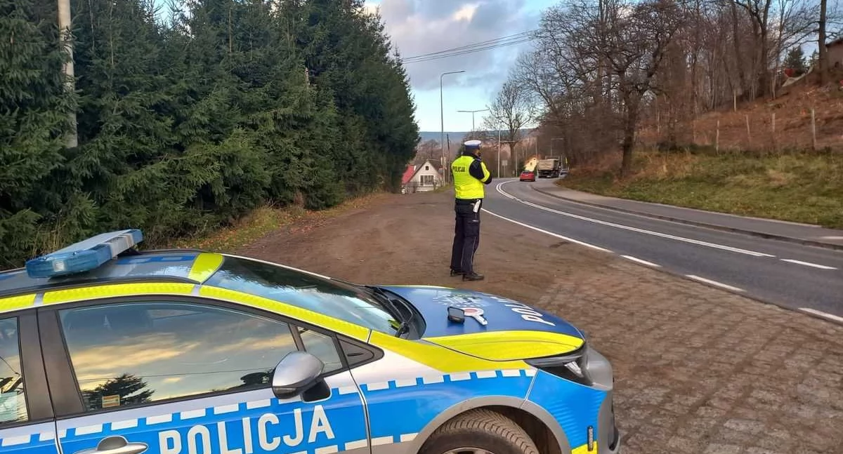 Bezpieczeństwo, Bezpieczny powrót świętach Policja apeluje rozsądek drogach - zdjęcie, fotografia