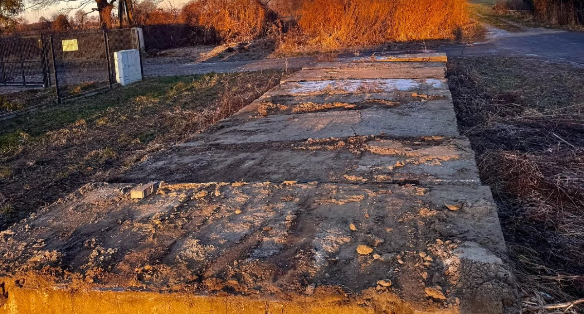 Interwencje, Wracamy sprawy dramatu Bożeniu Kanał oczyszczalni został zabezpieczony - zdjęcie, fotografia