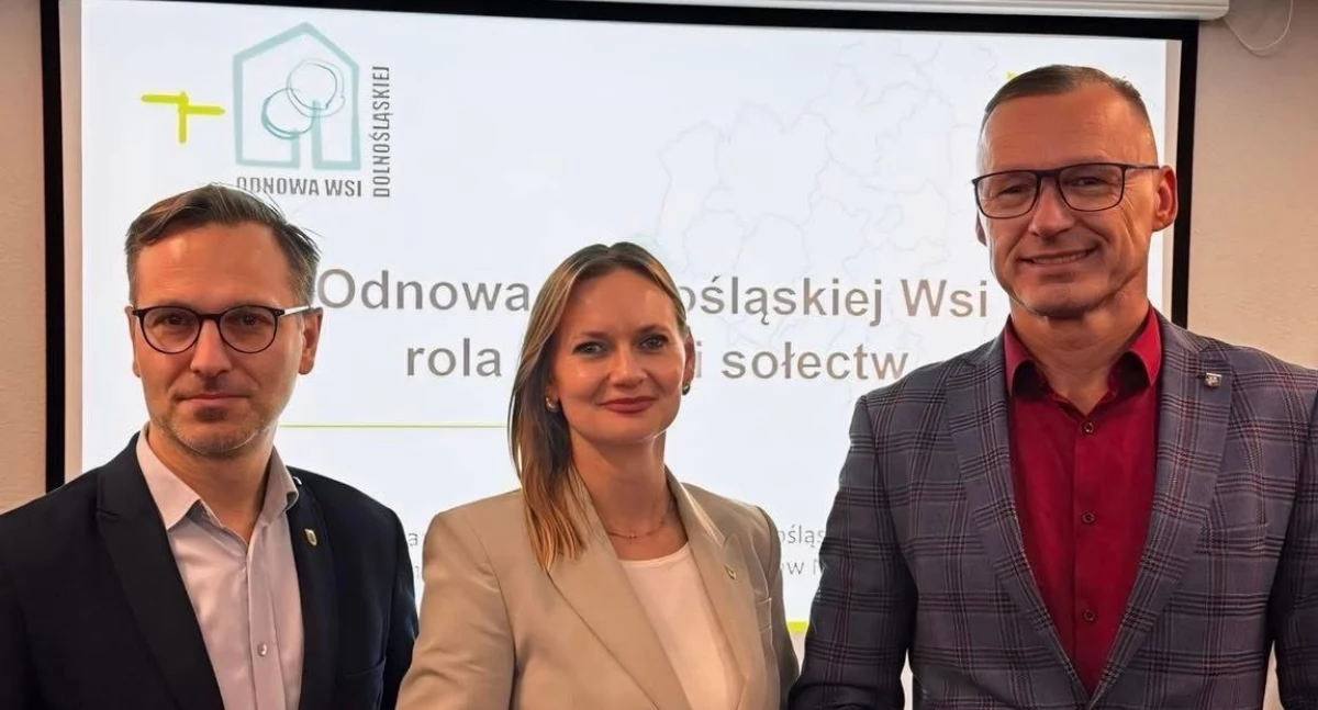 Rolnictwo, Odnowa Dolnośląskiej więcej środków możliwości wsparcie samorządów spotkaniu udział wziął burmistrz Brzegu Dolnego - zdjęcie, fotografia