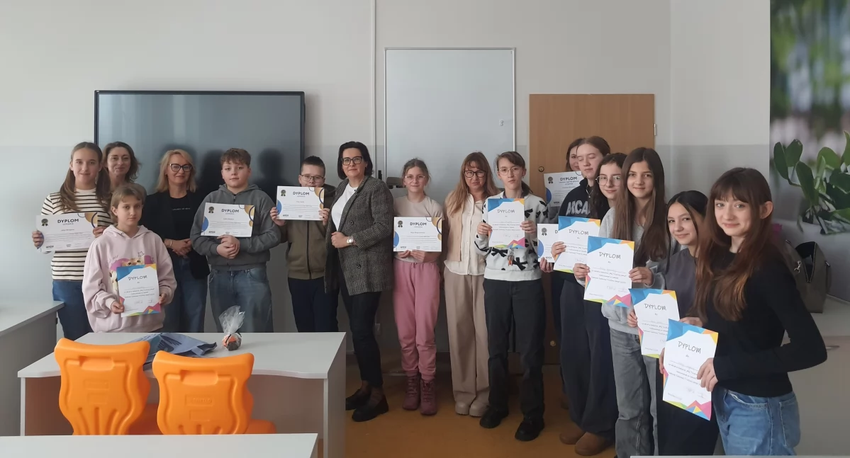 Edukacja i szkoły, Sukces uczniów Brzegu Dolnym konkursie „Mój Trzeźwy Umysł”! Nagroda główna Urszuli Otremby - zdjęcie, fotografia