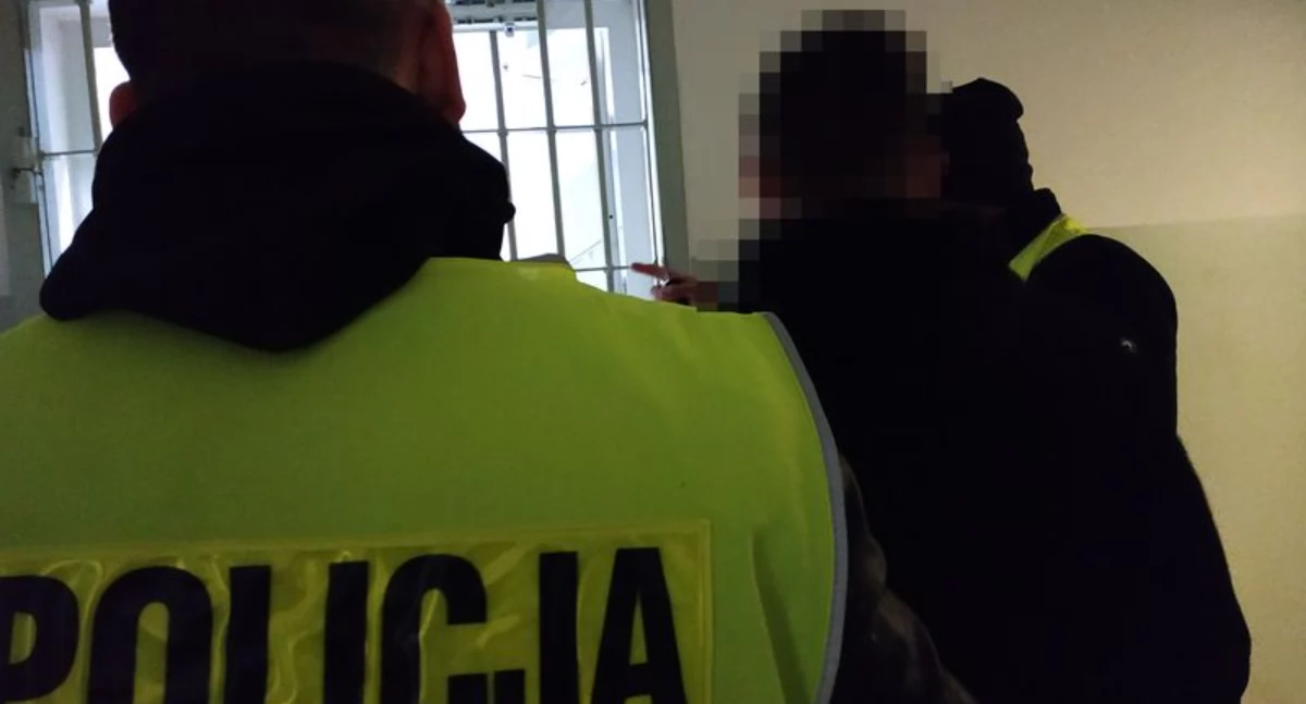 Bezpieczeństwo, Nietrzeźwy kierowca dziećmi Policjanci zapobiegli tragedii - zdjęcie, fotografia