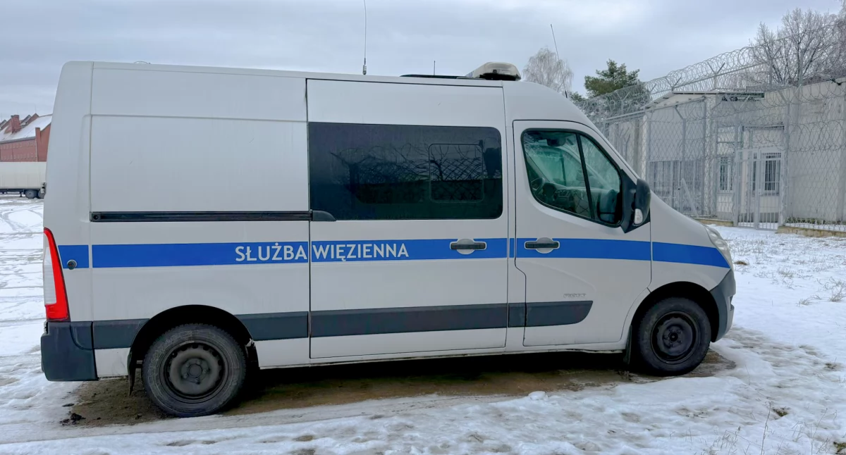 Inwestycje, samochód Powiatowego Centrum Medycznego Wołowie - zdjęcie, fotografia
