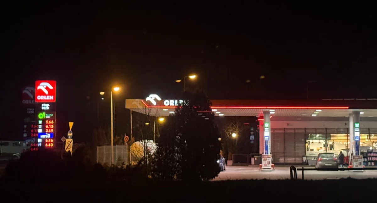 Interwencje, Raport UOKiK jakości paliw wypadły stacje powiecie wołowskim - zdjęcie, fotografia