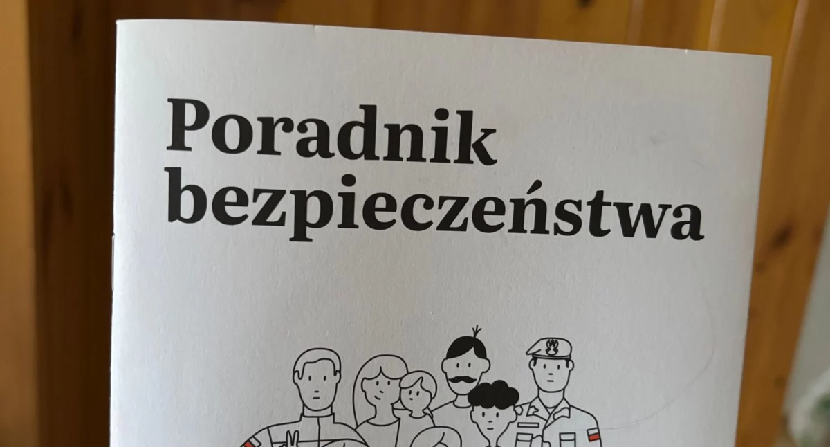 Bezpieczeństwo, Uwaga fałszywe „poradniki bezpieczeństwa” Policja ostrzega przed nową metodą oszustwa - zdjęcie, fotografia