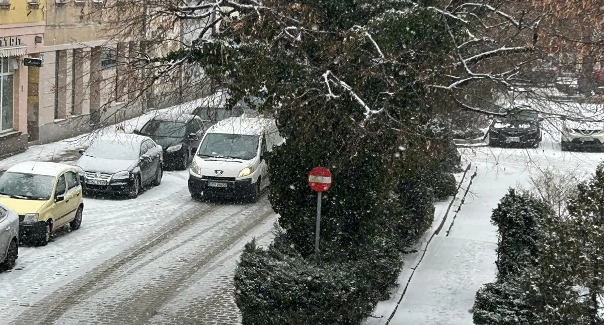 Pogoda, Uwaga drogach powiatu! Policja apeluje rozsądek zapowiada oblodzenia - zdjęcie, fotografia