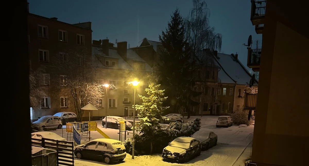 Pogoda, kominów osiadł naszymi miastami Fatalna jakość powietrza Wołowie Brzegu Dolnym - zdjęcie, fotografia