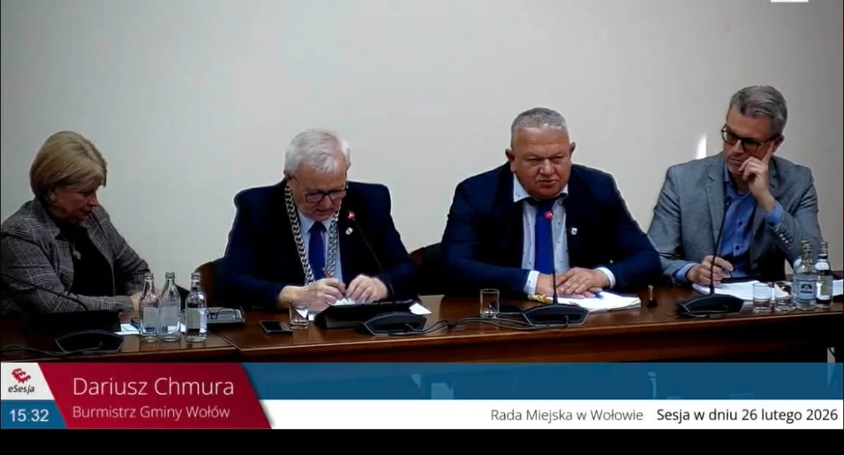 Edukacja i szkoły, Oświata zmianie Emocje Brzegu Dolnym Wołowie decyzje podjęte - zdjęcie, fotografia