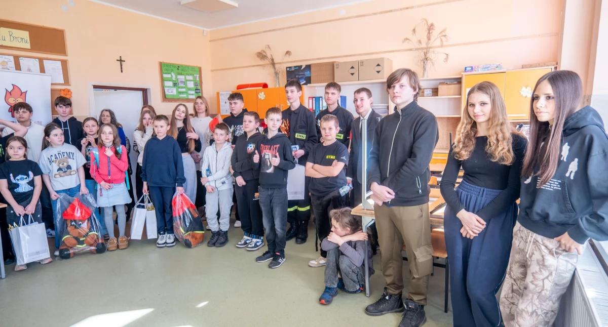 Edukacja i szkoły, Młodzież Brzegu Dolnego rywalizowała eliminacjach gminnych Ogólnopolskiego Turnieju Wiedzy Pożarniczej - zdjęcie, fotografia