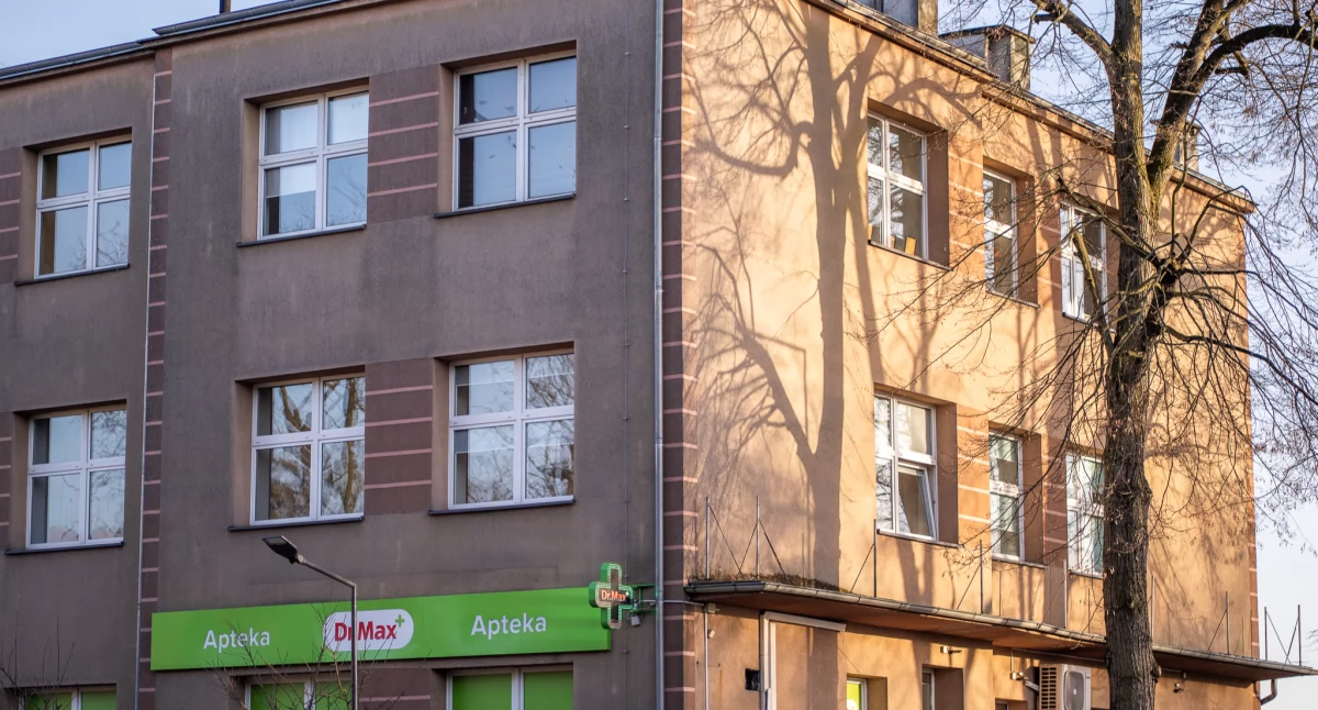 Budynek przychodni w Wołowie.