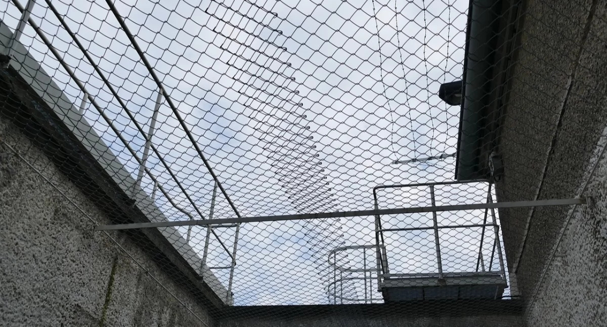 Bezpieczeństwo, oskarżenia radnego Ścinawy Mężczyzna miał wielokrotnie współżyć dziewczynką - zdjęcie, fotografia