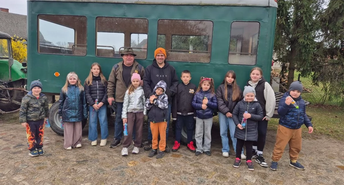Święta i obchody, Powitanie wiosny sołectwie Prawików Praca integracja mieszkańców - zdjęcie, fotografia