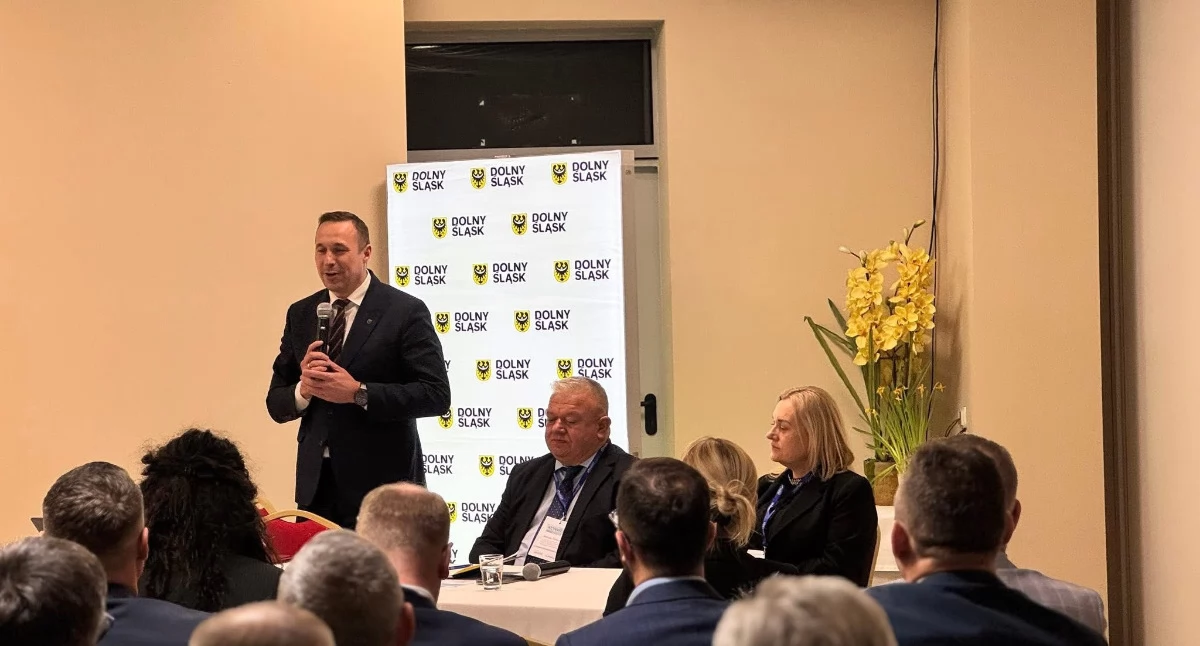 Paweł Gancarz, marszałek województwa donośląskiego obecny na Konwencie.   