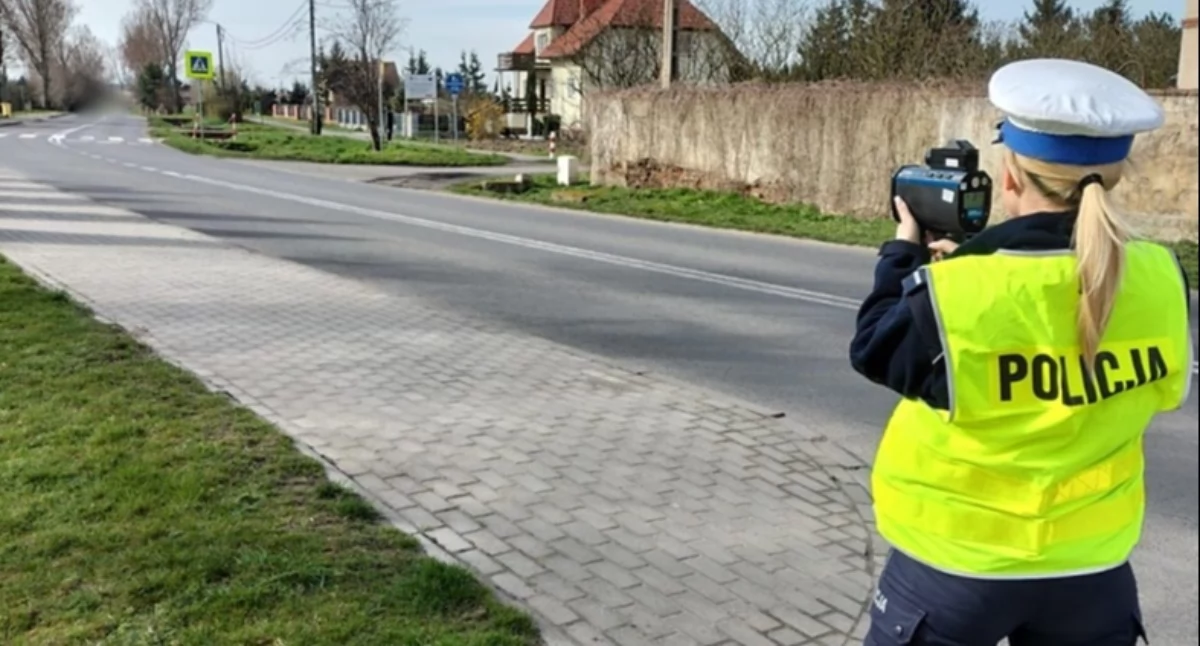 Bezpieczeństwo, Majówka Policja apeluje rozwagę Wzmożone kontrole drogach - zdjęcie, fotografia