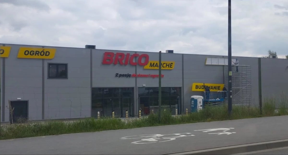 Inwestycje, Bricomarché Wołowie Kiedy otwarcie nowego marketu budowlanego - zdjęcie, fotografia