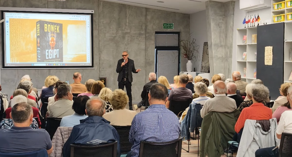 Publikacje, Egipskie opowieści Bibliotece Spotkanie autorskie Tomaszem Bonkiem - zdjęcie, fotografia
