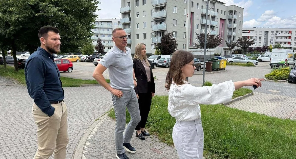 Inwestycje, Umowa Firmą podpisana! Rusza remont ulicy Ossolińskiego Wilczej Brzegu Dolnym ponad - zdjęcie, fotografia