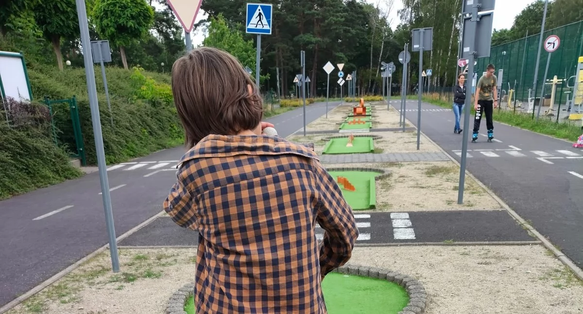 Odnowiony mini-golf.