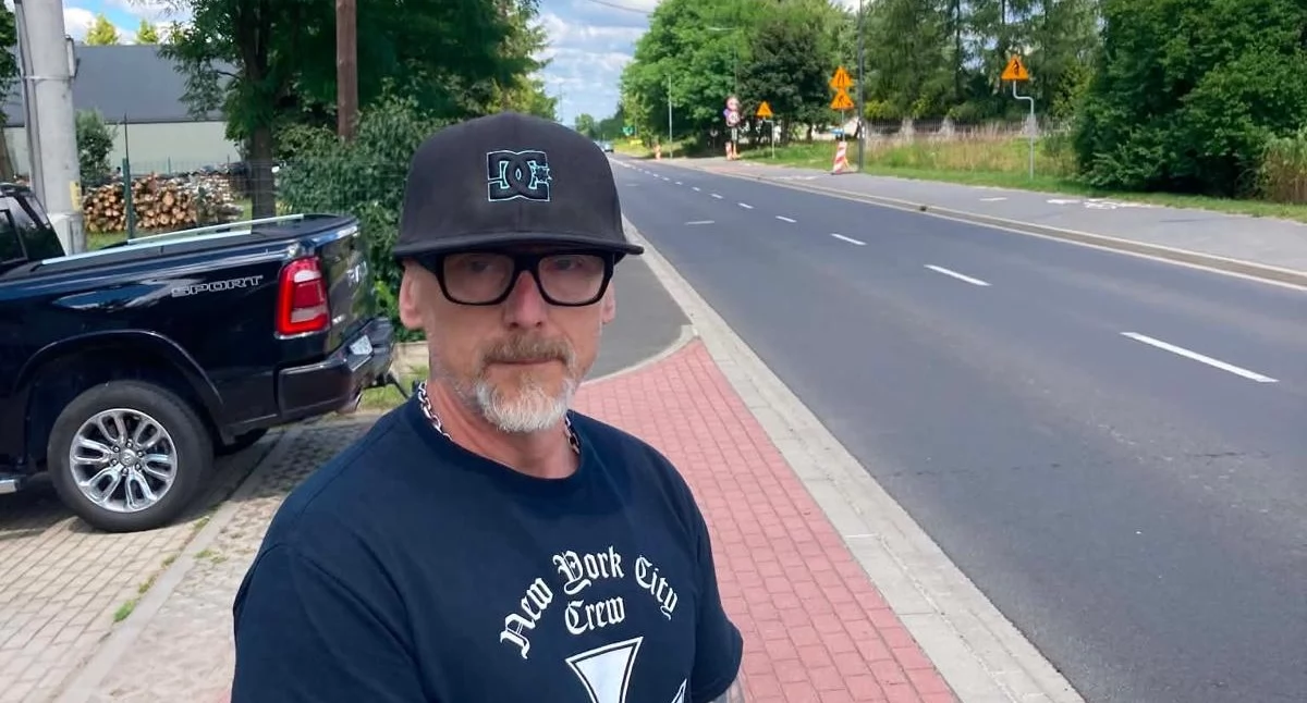 Bezpieczeństwo, Pędzące rowerzyści chodniku strach wyjeździe Mieszkańcy Wiejskiej alarmują „Chcemy czuć bezpiecznie” - zdjęcie, fotografia