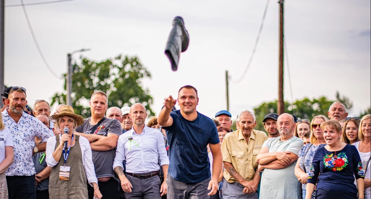 Imprezy cykliczne, Tradycja muzyka walka „Sierp Tatowy” sobotę Dożynki Gminne Warzęgowie - zdjęcie, fotografia