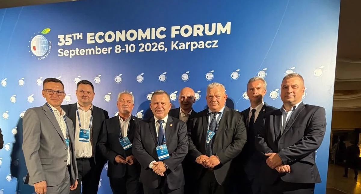 Polityka, Powiat wołowski Forum Ekonomicznym Karpaczu Samorządowcy wśród ponad uczestników - zdjęcie, fotografia