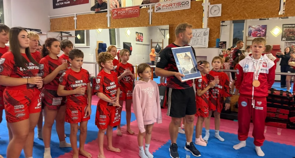 Sztuki walki, Mateusz Rybka medalem mistrzostw świata Historyczny sukces wołowskiego Championa - zdjęcie, fotografia