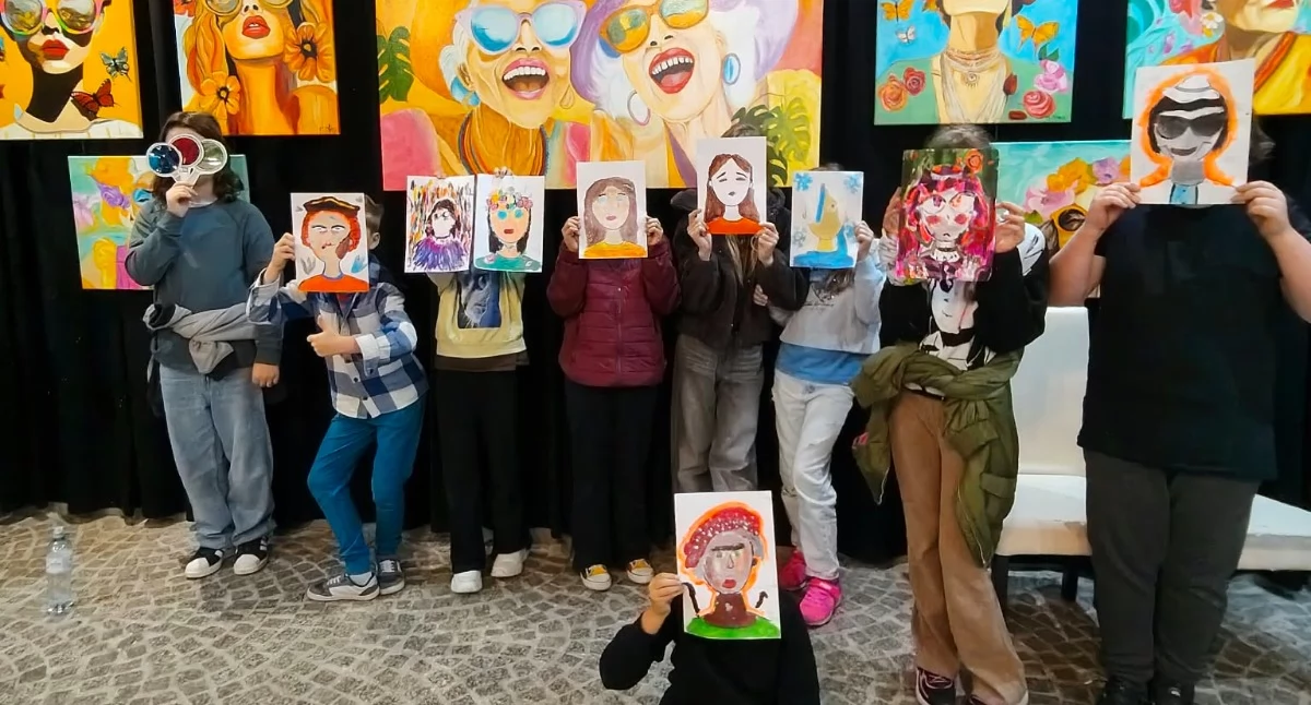 Malarstwo - Rzeźba , Sztuka która inspiruje najmłodszych Uczniowie Szkoły wizytą Wołowskim Ośrodku Kultury - zdjęcie, fotografia