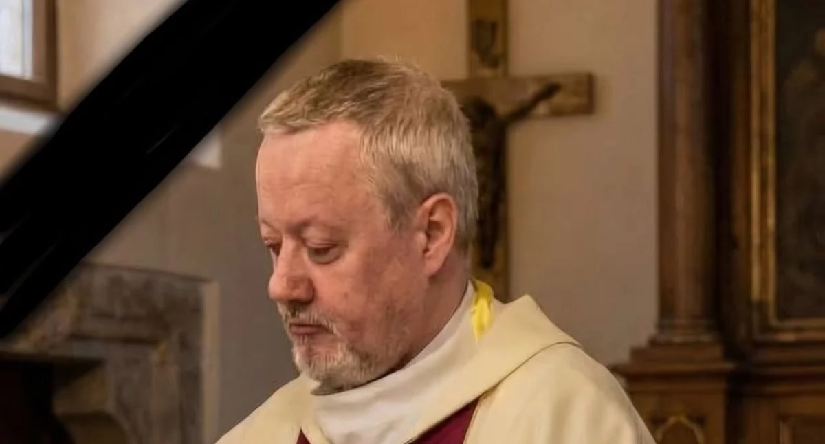 O. Krzysztof Wójtowicz. Zdjęcie: Krzydlina Wielka- miejsce, w którym mieszkam.