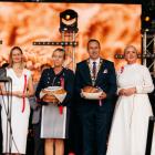 Jednym z najważniejszych zwyczajów dożynkowych jest Misterium Chleba